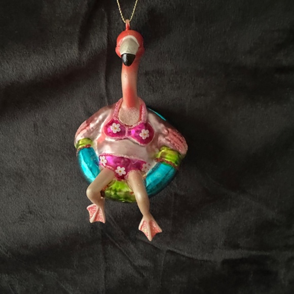 Brubaker whimsical Flamingo in bikini, glass ornament - Picture 6 of 10